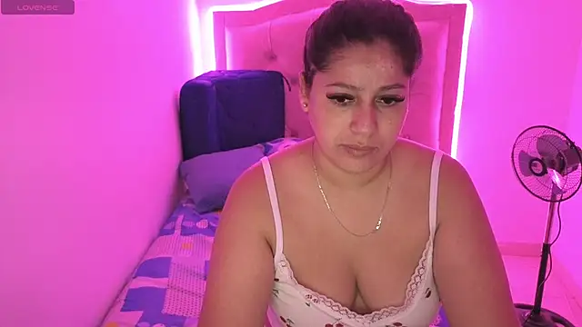 Nazlyy30 online show from 10-30-25, 08:05