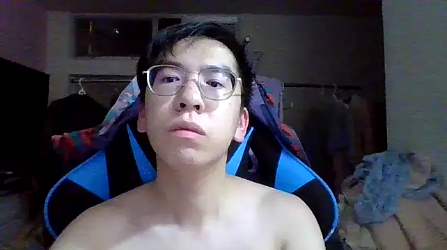 Snapshot of charlie_xdd chatting on 02-18-25, 12:28 charlie xdd online show from 02-18-25, 12:28