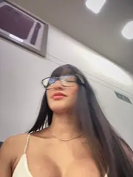 DulceLenns online show from 01-17-25, 06:12