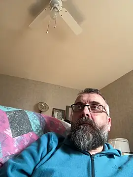 Snapshot of jim470 chatting on 03-15-25, 03:37 jim470 online show from 03-15-25, 03:37