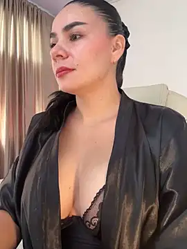 MeganDupont online show from 10-24-25, 01:07