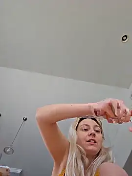 ScarletCallings420 online show from 02-28-25, 10:50