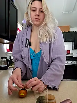 ScarletCallings420 online show from 03-09-25, 07:26