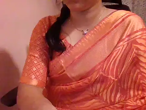 Snapshot of Pinky_4 chatting on 02-03-25, 05:35 Pinky 4 online show from 02-03-25, 05:35