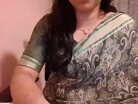 Snapshot of Pinky_4 chatting on 02-07-25, 05:51 Pinky 4 online show from 02-07-25, 05:51