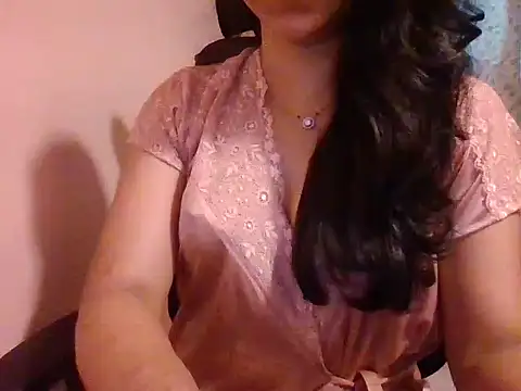 Snapshot of Pinky_4 chatting on 02-15-25, 04:14 Pinky 4 online show from 02-15-25, 04:14