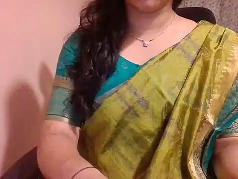 Snapshot of Pinky_4 chatting on 03-06-25, 05:33 Pinky 4 online show from 03-06-25, 05:33