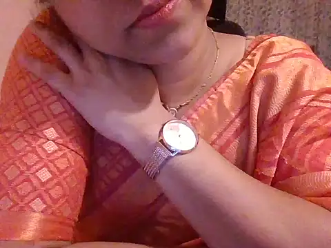 Snapshot of Pinky_4 chatting on 10-19-25, 07:03 Pinky 4 online show from 10-19-25, 07:03