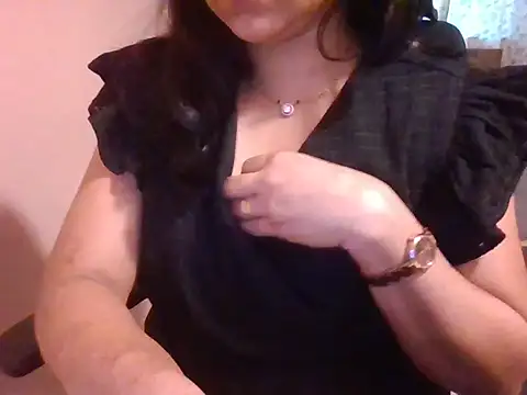 Snapshot of Pinky_4 chatting on 11-12-25, 06:58 Pinky 4 online show from 11-12-25, 06:58