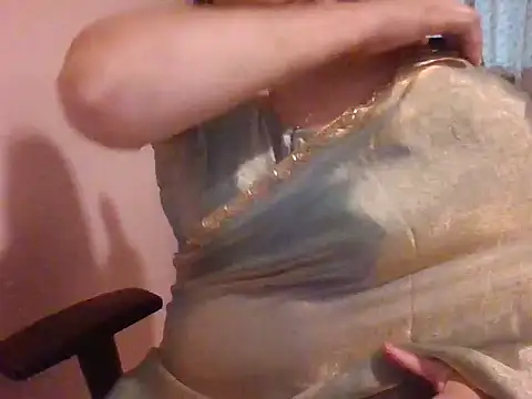 Snapshot of Pinky_4 chatting on 11-24-25, 10:48 Pinky 4 online show from 11-24-25, 10:48