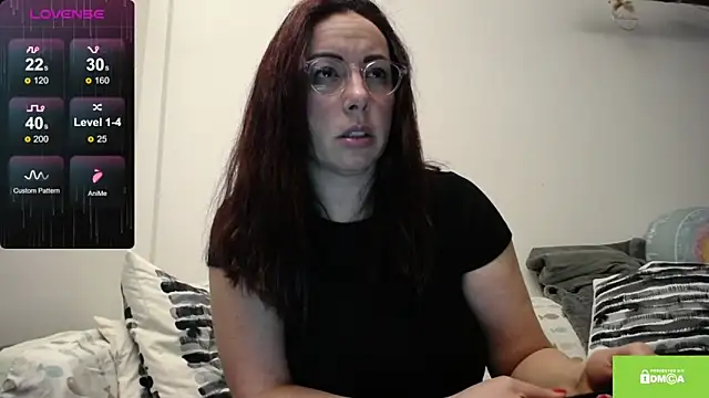 Snapshot of kymii chatting on 02-26-25, 10:20 kymii online show from 02-26-25, 10:20