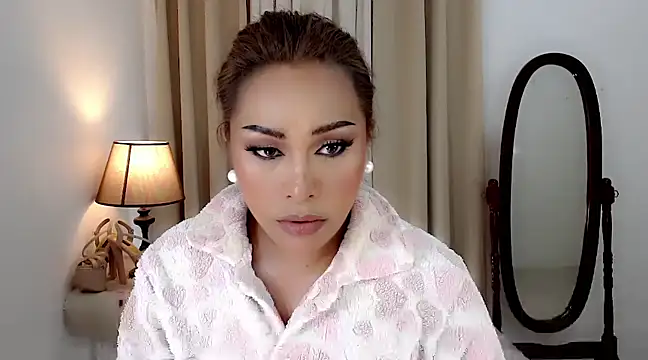 DreamLADYBOY online show from 12-23-24, 02:45