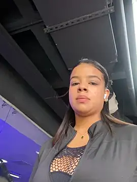 trianawhite online show from 01-28-25, 08:04