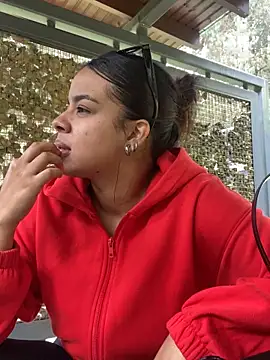 trianawhite online show from 02-22-25, 03:36