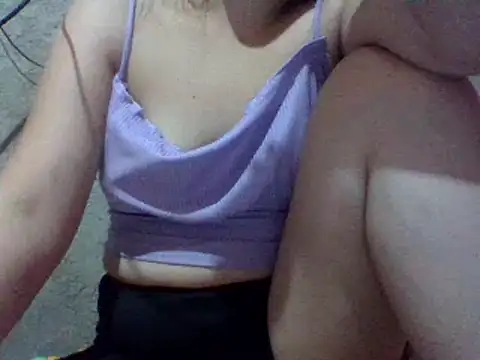 Snapshot of Beatrice143 chatting on 03-08-25, 09:50 Beatrice143 online show from 03-08-25, 09:50