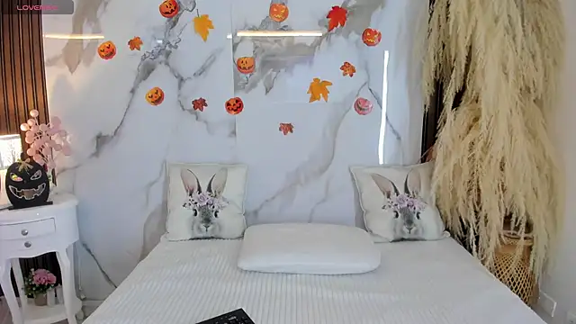 hannahill69 online show from 10-21-25, 05:08