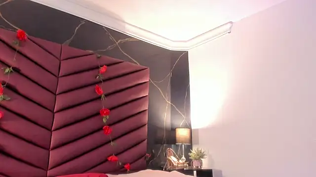 Snapshot of ValerySex_ chatting on 02-21-26, 07:04 ValerySex online show from 02-21-26, 07:04