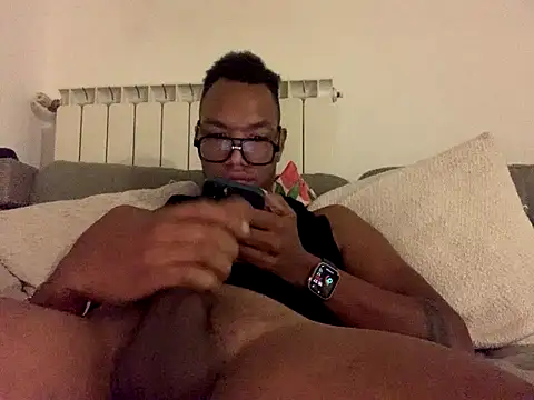 Snapshot of iamrafaelhot chatting on 11-05-25, 05:35 iamrafaelhot online show from 11-05-25, 05:35