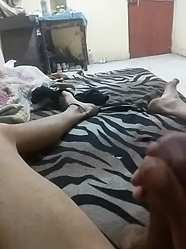 001HENRYAlejandro online show from 10-30-25, 04:36