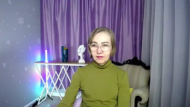 queen a n i online show from 11-23-25, 10:15