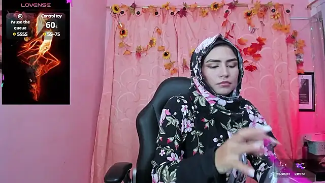 Snapshot of DarshaKhemu chatting on 12-05-24, 09:06 DarshaKhemu online show from 12-05-24, 09:06