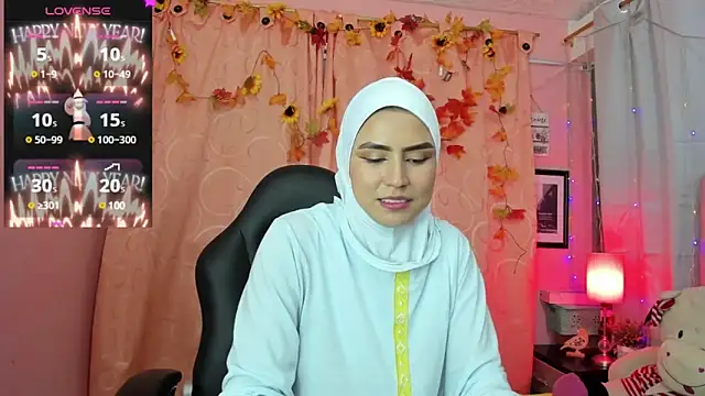 Snapshot of DarshaKhemu chatting on 01-07-25, 08:21 DarshaKhemu online show from 01-07-25, 08:21