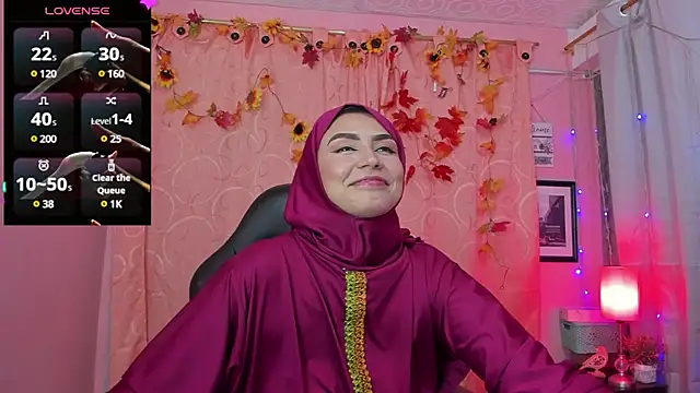 Snapshot of DarshaKhemu chatting on 01-17-25, 05:53 DarshaKhemu online show from 01-17-25, 05:53