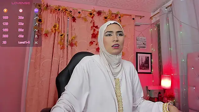 Snapshot of DarshaKhemu chatting on 03-20-25, 01:15 DarshaKhemu online show from 03-20-25, 01:15