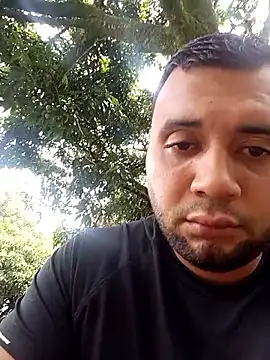 Snapshot of bby2279 chatting on 11-16-25, 04:23 bby2279 online show from 11-16-25, 04:23