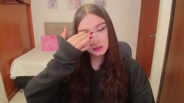 Miley Baker online show from 10-21-25, 02:18