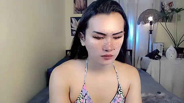 beatrice 21 online show from 10-30-25, 12:45