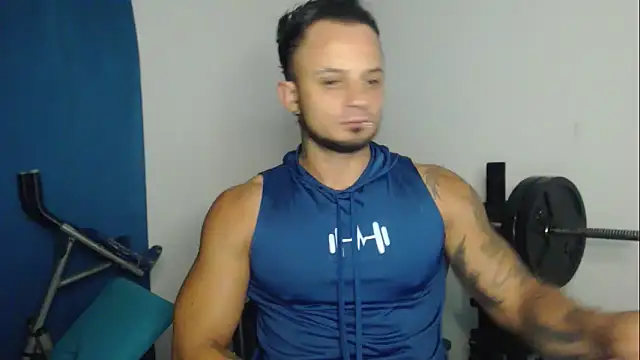 Snapshot of JacobJamess chatting on 11-18-25, 11:15 JacobJamess online show from 11-18-25, 11:15