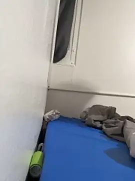 Snapshot of kingdennis6666 chatting on 02-10-26, 07:01 kingdennis6666 online show from 02-10-26, 07:01