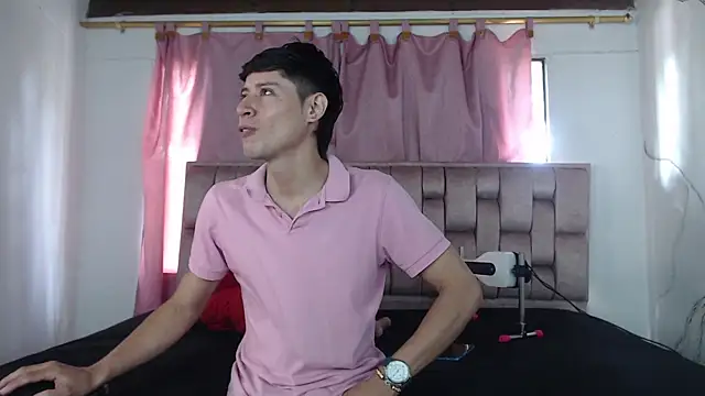 Snapshot of Sexytaty2022 chatting on 02-09-26, 01:37 Sexytaty2022 online show from 02-09-26, 01:37