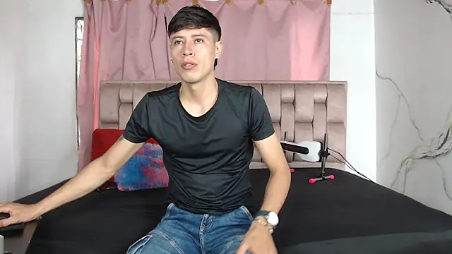 Snapshot of Sexytaty2022 chatting on 02-24-26, 12:58 Sexytaty2022 online show from 02-24-26, 12:58