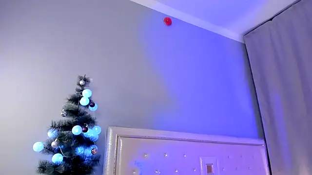 Li baby online show from 12-20-24, 01:33