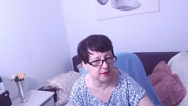 ChristaRose online show from 10-11-25, 11:58