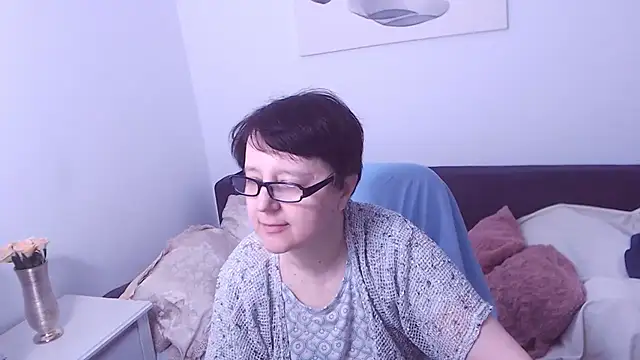 ChristaRose online show from 11-12-25, 07:35