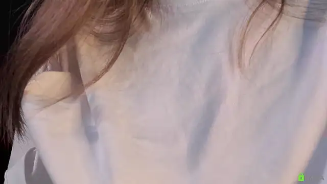 Snapshot of Courtney_Luv chatting on 02-20-26, 01:33 Courtney Luv online show from 02-20-26, 01:33