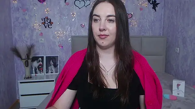 Snapshot of KaleyReed chatting on 02-10-25, 10:53 KaleyReed online show from 02-10-25, 10:53