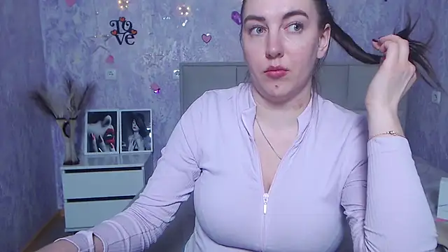 Snapshot of KaleyReed chatting on 02-14-25, 03:36 KaleyReed online show from 02-14-25, 03:36