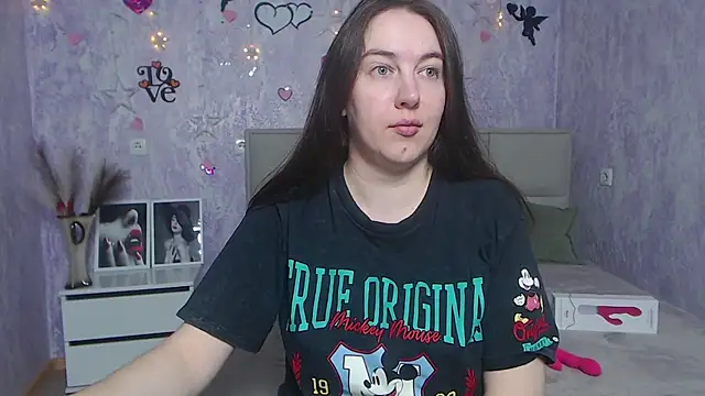 Snapshot of KaleyReed chatting on 03-10-25, 06:34 KaleyReed online show from 03-10-25, 06:34