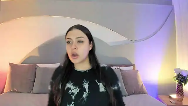 Nicolle W online show from 11-14-25, 11:53