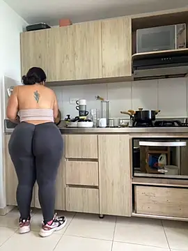 susy angel online show from 12-13-25, 08:36