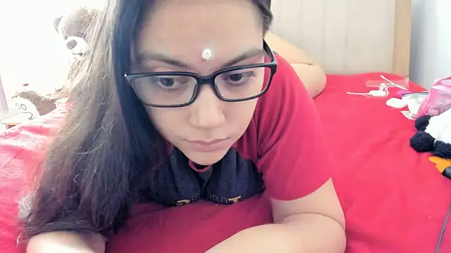 Snapshot of roniewester chatting on 02-11-26, 02:33 roniewester online show from 02-11-26, 02:33