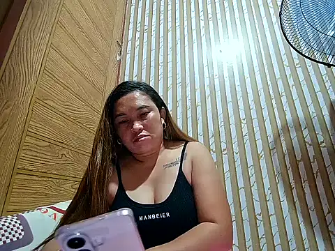 Snapshot of LalaiAsian chatting on 02-03-26, 03:50 LalaiAsian online show from 02-03-26, 03:50