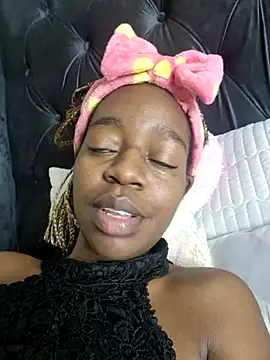 Sexynaughty Gal online show from 02-15-25, 08:33