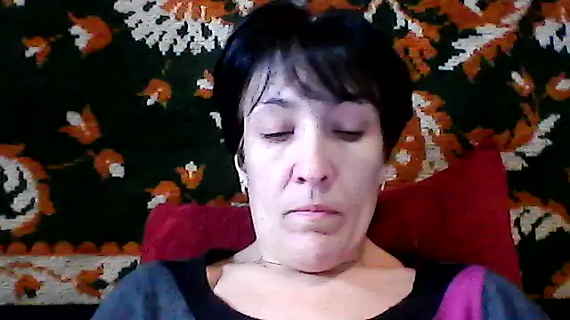 SunnyAmorre online show from 10-15-25, 09:09