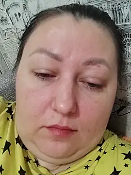 Snapshot of Rini333 chatting on 10-09-25, 05:27 Rini333 online show from 10-09-25, 05:27