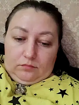 Snapshot of Rini333 chatting on 10-09-25, 08:40 Rini333 online show from 10-09-25, 08:40